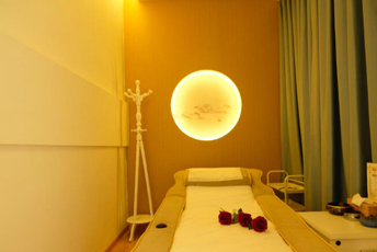 深圳福田区日式指压的寂静美学：在按压中听见雪落的声音